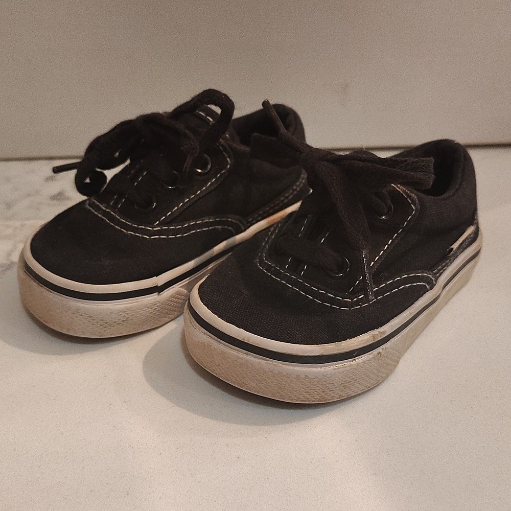 Airwalk Sneaker Baby shoes Size 3W Black